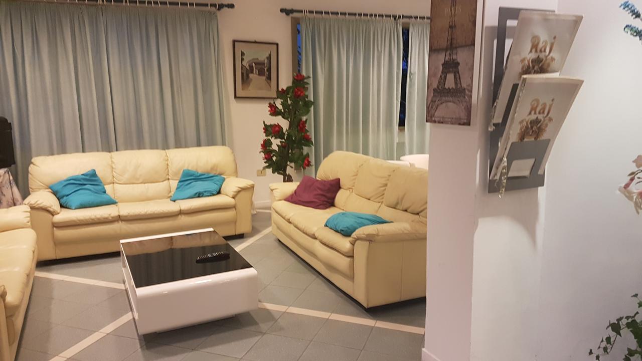 Hotel Fucsia ริชโชเน ภายนอก รูปภาพ